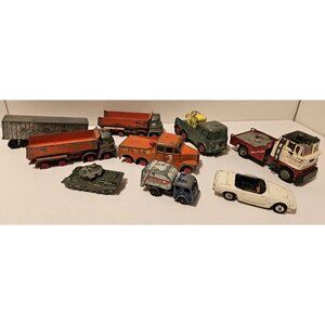 Lot of  Vintage Matchbox Lesney & Corgi England Diecast Trucks Cars Vehicles
